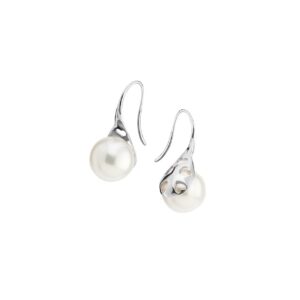 Japanese Akoya pearl hook earrings