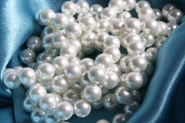 Do you know how to recognise a fake pearl from a natural pearl_1