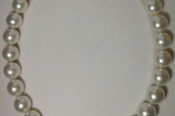 How Much Can a Pearl Necklace Cost_1