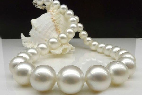 What is the best quality of pearls to buy_1