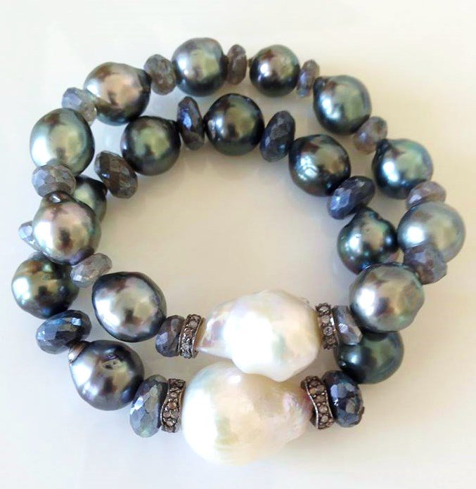 Tahitian baroque necklace
