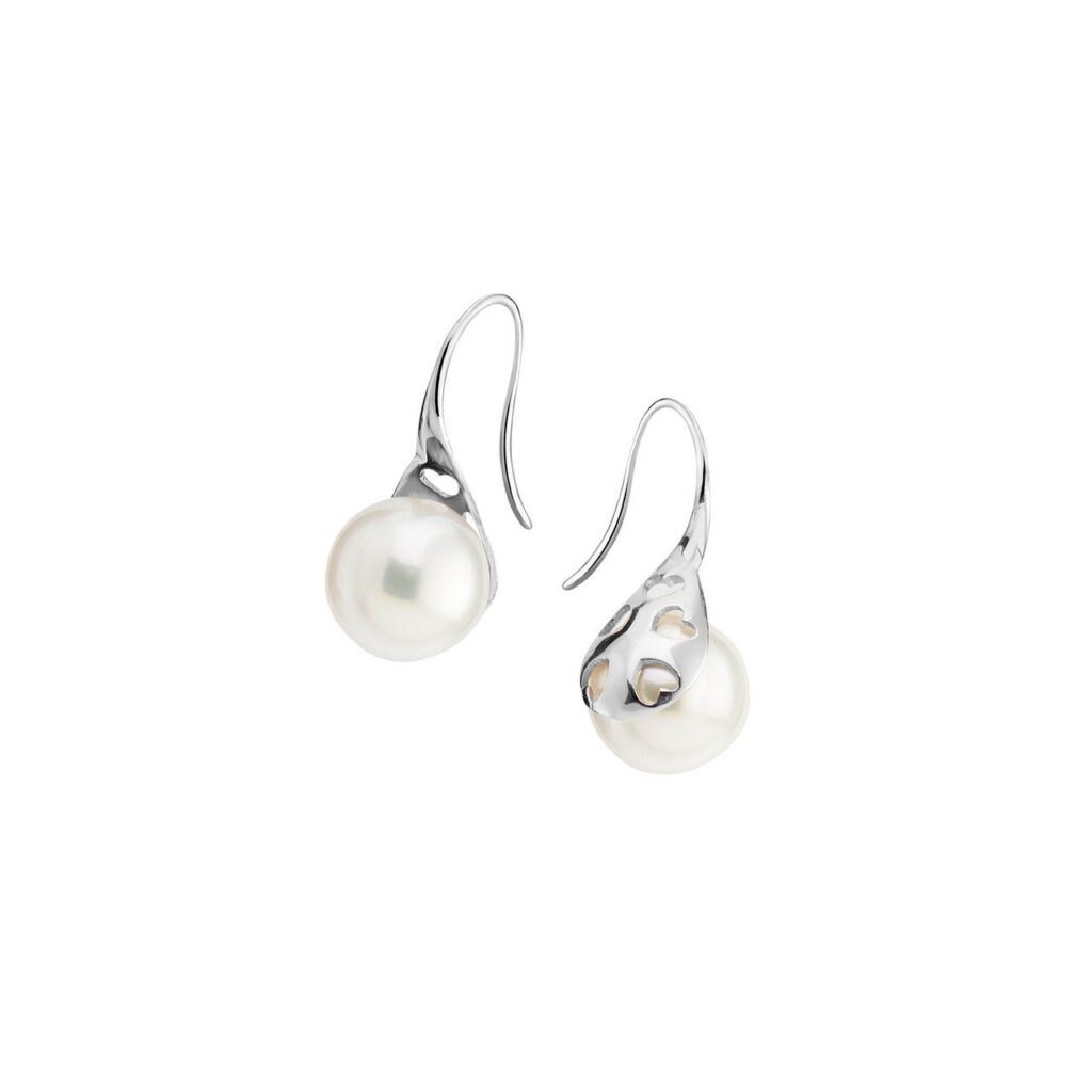 Cultured pearl necklace, diamond brooch and ear clips | Collana in perle coltivate e spilla e Cultured pearl necklace, diamond brooch and ear clips | Collana in perle coltivate e spilla e