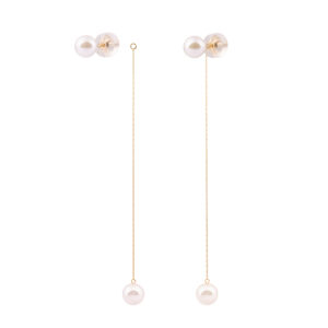 Orecchini pendenti in oro con perle Akoya