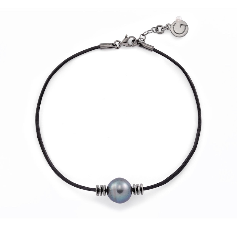 Bracciale con perle ed elementi in argento