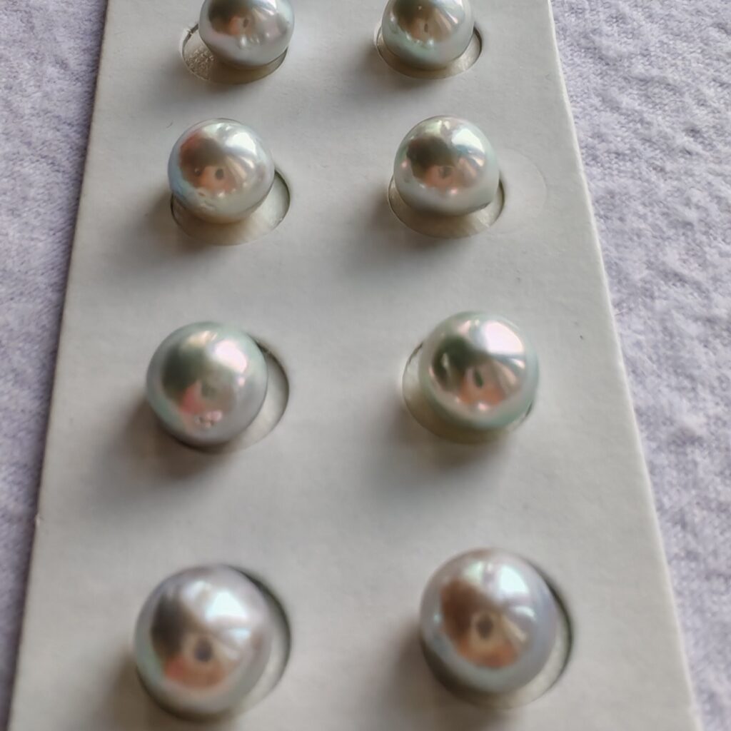 Perle akoya semibarocco silver grey naturale - linea wabi sabi