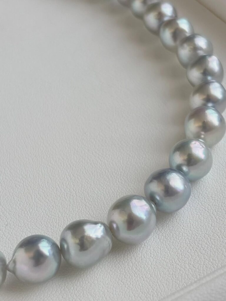 Perle akoya grigio naturale