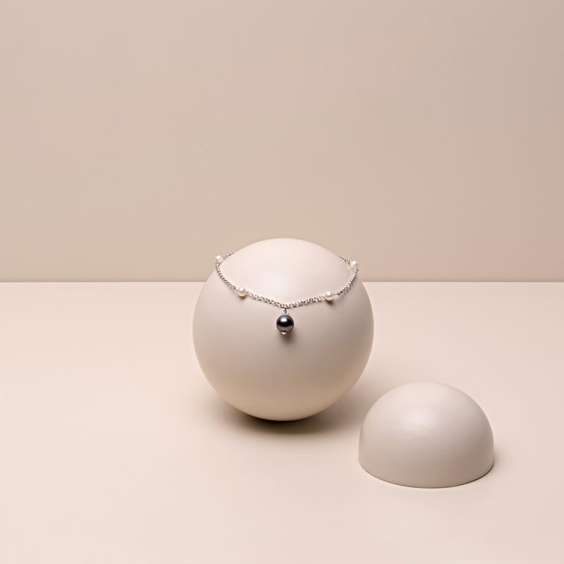Cavigliera con perle bianche e nere - Genisi perle - GP_151